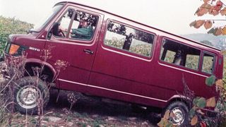 Vor 40 Jahren baute das Autohaus Iglhaut aus dem unterfränkischen Marktbreit zum ersten Mal einen Mercedes-Transporter auf Allradantrieb um. (Bild: Iglhaut)