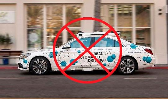 Daimler und Bosch beenden die gemeinsame Entwicklungsarbeit am autonom fahrenden Robotaxi, wie jetzt bekannt gegeben wurde. Hier die Hintergründe.(Bild:  dpa)