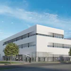 So wird sich die SKZ-Modellfabrik, die in unmittelbarer Nachbarschaft zum Verarbeitungstechnika sowie dem Technologie-Zentrum des SKZ hochgezogen wird, von außen präsentieren. Per Webcam kann man übrigens live den Baufortschritt verfolgen – siehe Artikel.