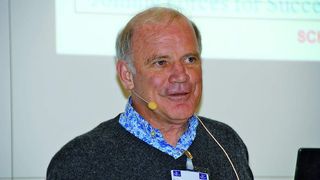 „Eine echte Erfindung kann man nur mit dem Geist eines Kindes machen“, sagt Dr. Kary Mullis, Chemie-Nobelpreisträger 1993. (Archiv: Vogel Business Media)