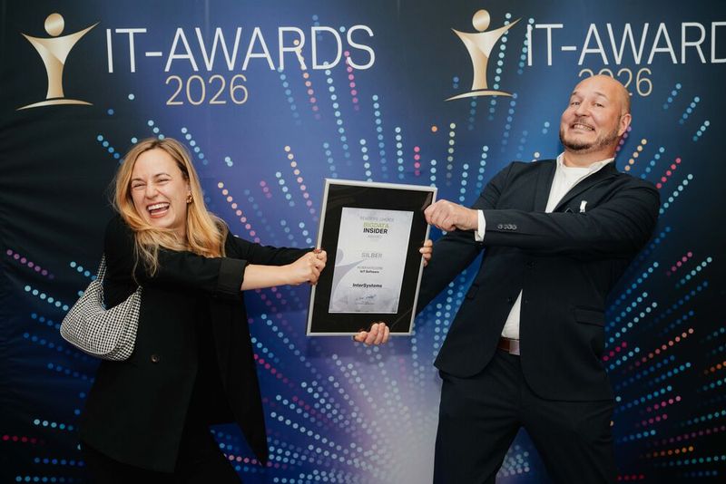 Wer bekommt den Preis? Das müssen Ina Haldenmayr und Stefan Huffner noch unter sich ausmachen. (Bild:  Manuel Emme Fotografie)