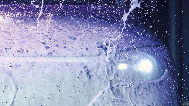 Umweltfreundliche Waschchemie, intelligente Wasseraufbereitung und niedriger Energieverbrauch  sorgen für Effizienz. (Bild: WashTec Cleaning Technology GmbH )