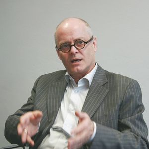 „Wir haben unsere IT mit Hilfe von HP radikal auf den Kopf gestellt. Das Top Management und die IT waren sich einig: wenn wir diesen Weg gehen, machen wir daraus auf keinen Fall einen Change-Prozess über acht Jahre“, Christian Scholz, CISO und Director bei Deloitte & Touche GmbH (Archiv: Vogel Business Media)