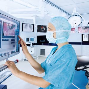 Die Red-Dot-Jury würdigte die gelungene Kombination aus erstklassiger Ästhetik und einer an das Arbeitsumfeld angepassten Benutzerführung des Touchpanels.