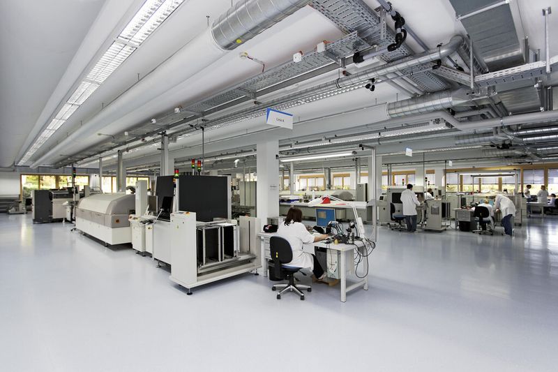 Bild 7: SMD-Fertigung bei TQ (TQ-Group)