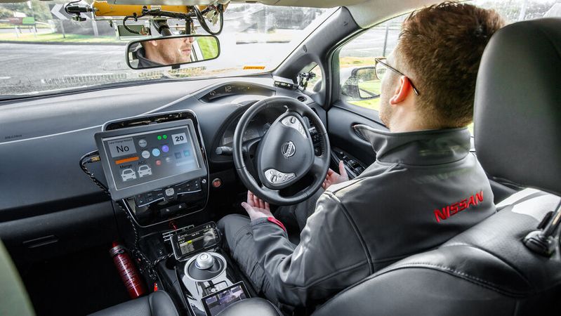 Aufnahme einer Fahrt in einem autonomen Nissan Leaf (Symbolbild).(Bild:  Nissan)