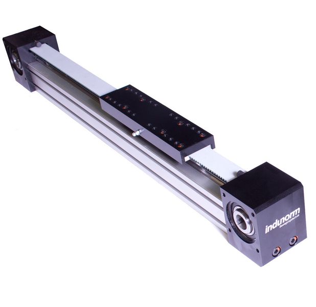 ... und komplette Linearachsen (im Bild eine Zahnriemenachse) von THK an. (Bild: THK)