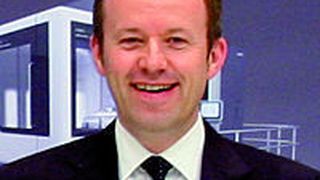 Mit Drehlängen bis 6000 mm und Drehdurchmessern bis 1070 mm kommen wir mit der neuen CTX-delta 4000 und 6000 TC vielen Kundenwünschen nach, meint Harry Junger, Geschäftsführer der Gildemeister Drehmaschinen GmbH. Bild: DMG (Archiv: Vogel Business Media)