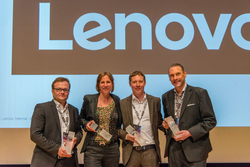 Die Awards-Gewinner Michael Zimmermann, Carolin Delorenzi, Jochen Hass und Dirk Ahlbrecht. (RENE SPALEK / WWW.SPALEK.COM / studio@spalek.com)