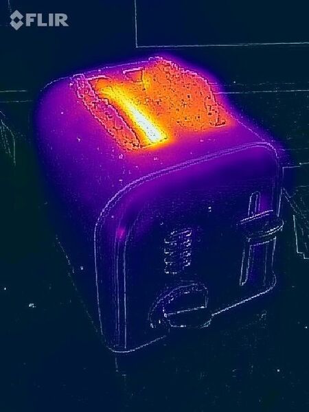 Wärmebild eines Toasters, aufgenommen mit Flir One (Bild: FLIR)