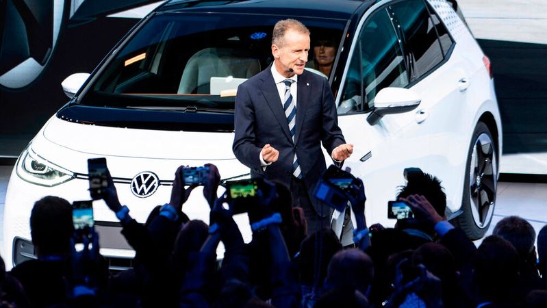 Der Wasserstoff-Technologie erteilte Volkswagen-Chef Herbert Diess erneut eine Absage.(Bild:  Volkswagen)