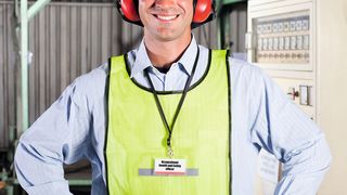 Abb. 1: Fachkräfte für Arbeitssicherheit (Sifa) unterstützen die Organisation, die Führungskräfte und die Mitarbeiter eines Unternehmens in allen Fragen der Arbeitssicherheit, des Gesundheitsschutzes und der menschengerechten Arbeitsgestaltung. (michaeljung@163.com - Fotolia)