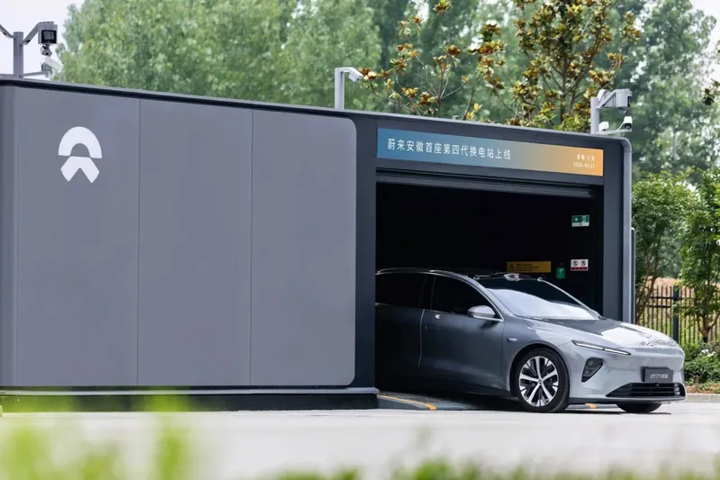 Nio and Geely are collaborating on battery replacement for electric cars.(Source:  Nio)