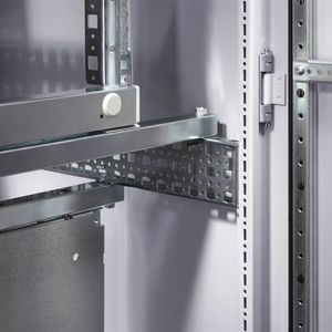 Sämtliche Komponenten aus dem umfangreichen Zubehörprogramm für den  TS 8 passen auch in den neuen Einzelschrank SE 8. 