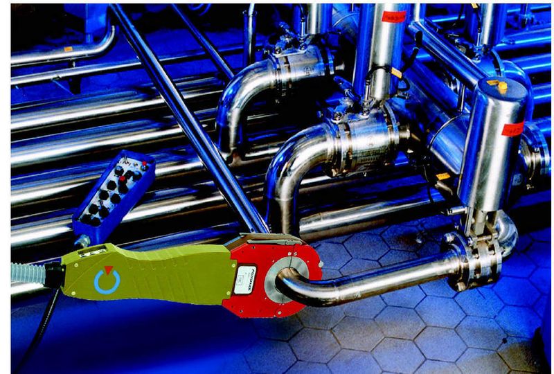 4a Hochwertiges Schweißergebnis:  Die Arbeiten an den Rohren und Fittingen werden … (Archiv: Vogel Business Media)