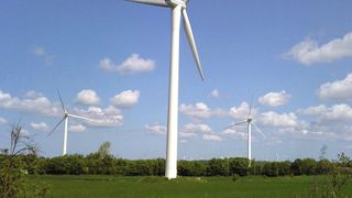 Die Steuerung von Windrädern ist eine typische Wireless-Anwendung. (Distrelec)