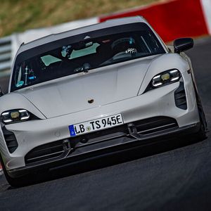 Für die 20,8 Kilometer lange Strecke benötigte das E-Auto 7:33 Minuten.(Bild:  Porsche)