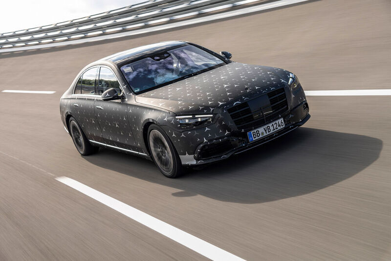 Die neue S-Klasse ist aerodynamischer geworden. Der Widerstandsbeiwert liegt nun bei 0,22. (Daimler)