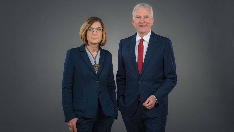 Anke Richter-Scheer, stellvertretende Vorstandsvorsitzende der KVWL, und Dr. Dirk Spelmeyer, Vorstandsvorsitzender der KVWL.(Bild:  KVWL)