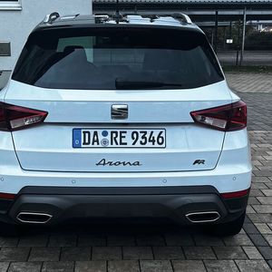 Ebenfalls Bestandteil der sportlichen Modellvariante FR ist ein Heckdiffusor, der die Aerodynamik verbessern und den sportlichen Look verstärken soll. Zudem sind hier auch die Heckleuchten als LEDs ausgeführt und eine zweiflutige Abgasanlage gibts auch noch. Zudem kann König Kunde beim FR die Dachfarbe wählen (Wagenfarbe, Grau oder Schwarz).(Bild:  Simon – VCG)