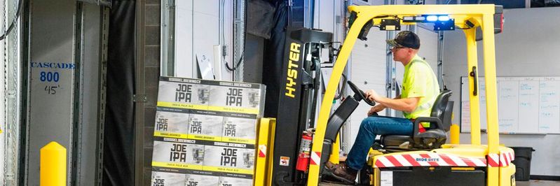 Ein neues Projekt beschäftigt sich mit konkreten Anwendungsfällen des neuen Mobilfunkstandards 5G im Bereich der Industrie. (Bild:  gemeinfrei / Pexels)