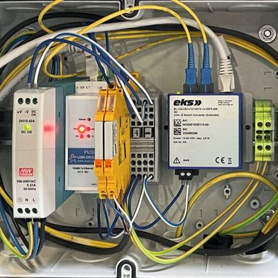 Abschaltanlage für Windkraftanlagen: Mit den Switchen und Medienkonvertern von EKS Engel erhält Fleximaus eine zuverlässige Lösung für den Fledermausschutz in Windkraftanlagen. (Bild: Fleximaus)