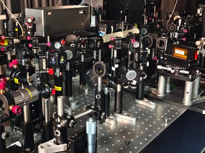 Researchers developed a new imaging technique called compressed spectral-temporal coherent modulation femtosecond imaging that simultaneously captures ultrafast changes in an object's intensity and its phase distribution in real-time. (Source: Yunhua Yao, East China Normal University)