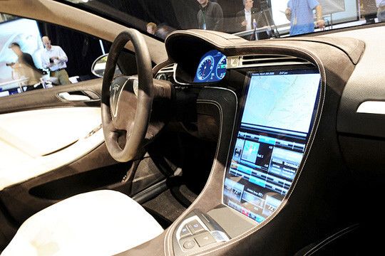 Sportives Cockpit. (Foto: Tesla)