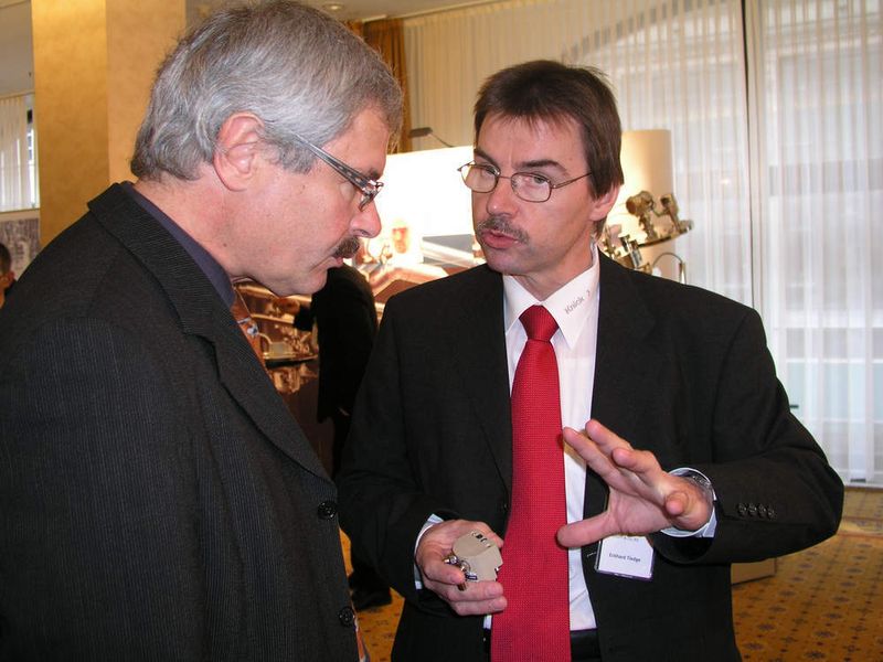 Auch am Stand des Mitausstellers Knick informierten sich die Teilnehmer aus der Biotechnologie und Pharmabranche über Messmethoden und Optimierungsmöglichkeiten bei Fast-Track-Projekten. (Archiv: Vogel Business Media)