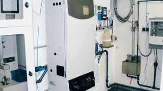 Der TOC-4200 erlaubt offline-Messungen ohne den Onlinebetrieb abzubrechen. (Bild: Shimadzu)