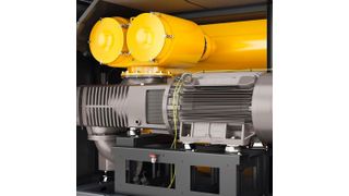 250 Kilowatt kompakt: Ein direkt am Gebläseblock montierter Motor Simotics SD next generation von Siemens erreicht am Umrichter Sinamics G120 die Systemwirkungsgradklasse IES2 und über den gesamten Regelbereich einen optimierten Wirkungsgrad. (Kaeser Kompressoren)