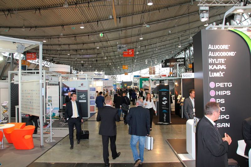 Impressionen von der Composites Europe 2015 in Stuttgart. Zum 10. Mal öffnete die Faserverbundwerkstoff-Messe ihre Tore und verzeichnete einen deutlichen Zuwachs an Ausstellern und Besuchern. (Bild: Königsreuther)