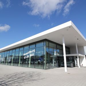 BMW und Mini stecken gerade mitten in der Umsetzungsphase des Konzepts „Future Retail“.(Foto:  Fetzer)