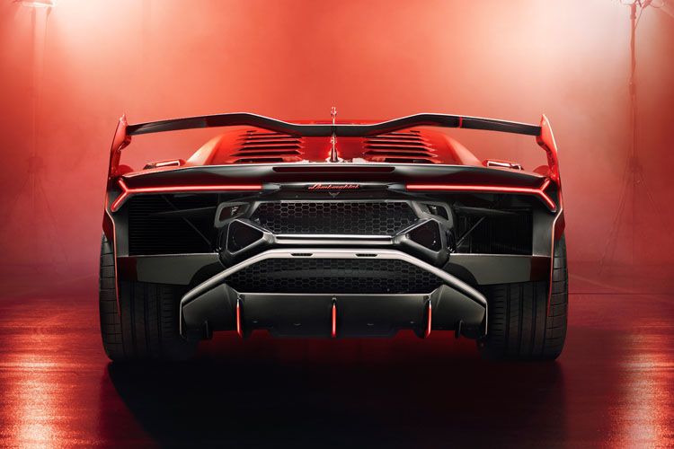Besonderen Wert wurde auf die Aerodynamik gelegt. (Bild: Lamborghini)