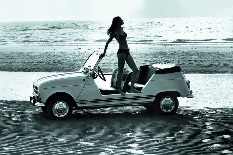 Französische Ikone: Der Renault 4 war immer ein Blickfänger, nicht nur als Plein Air (im Bild). Vom Sommer 1961 bis Ende 1992 lief der Kleinwagen vom Band. Allein in Deutschland verkaufte Renault den R4 mehr als 900.000 Mal. (Renault)