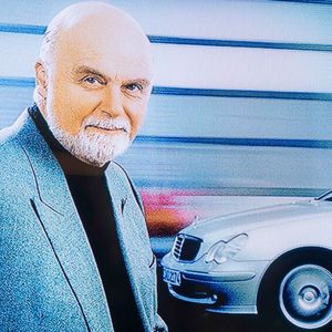 Am 13. Januar 1958 begann Bruno Sacco seine Tätigkeit bei Daimler-Benz. In seinen Anfangsjahren arbeitete er unter Karl Wilfert, Friedrich Geiger und Béla Barényi. Dabei war er an Projekten wie dem Mercedes-Benz 600 und dem 230 SL „Pagode“ beteiligt. Später verantwortete er Sicherheitsausstellungen sowie die Experimentalfahrzeuge C 111 und C 111-II. (Bild:  Mercedes-Benz Heritage)