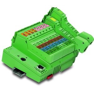 Bild 2: Durch Anreihen der Klemmen  des Installationssystems Inline lässt sich die Klein-SPS ILC 150 flexibel anpassen.