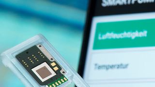 Gerade einmal 25 Quadratmillimeter misst die derzeit weltweit kleinste Mikromembranpumpe. (Fraunhofer EMFT)