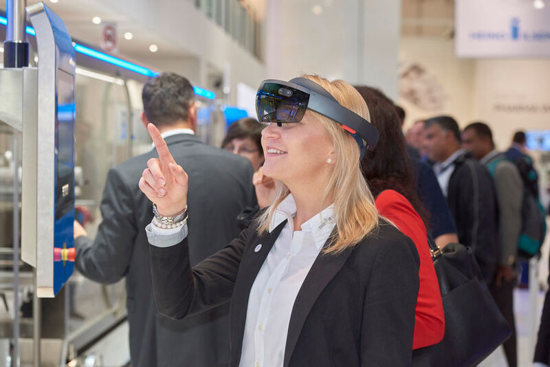 Bei Uhlmann laufen derzeit mehrere Pilotprojekte mit Augmented-Reality-Anwendungen. (Uhlmann )