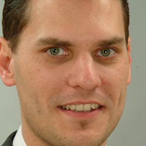 Rolf Wensing, Vertriebsleiter bei Reddoxx, präsentiert die eMail-Management-Lösung.
