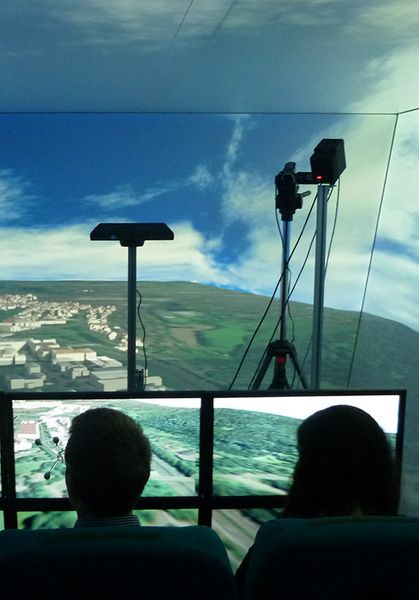Mehr Platz ist für den Passagier jedoch auch im Flugzeug der Zukunft nicht vorgesehen. Noch sollen zukünftig immer weniger Fensterflächen vorhanden sein. (Bild: VR-Hyperspace)