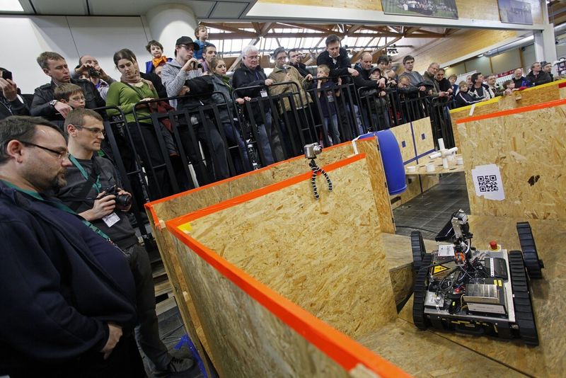 Rettungsroboter beim Robocup Major 2013, dem Wettbewerb der Wissenschaftler. (Bild: Robocup Pressefoto)
