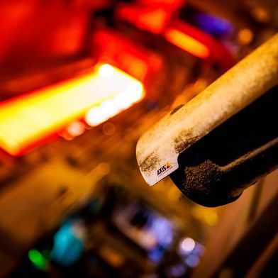 KI-gestützte Netzwerk-Kameras erhöhen Prozesseffizienz, Qualität und Sicherheit bei ArcelorMittal Belgium. (Bild: Axis Communications)