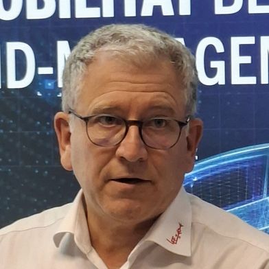 For miniature components manufacturer Lee, Managing Director Jürgen Prochno sees new opportunities in Europe arising from future satellite and space programmes. (Photo: Detlev Karg)