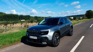 Der Jeep Avenger verspricht ein Erfolgsmodell für die Geländewagenmarke aus dem Hause Stellantis zu werden.  (Bild: Mauritz – VCG)