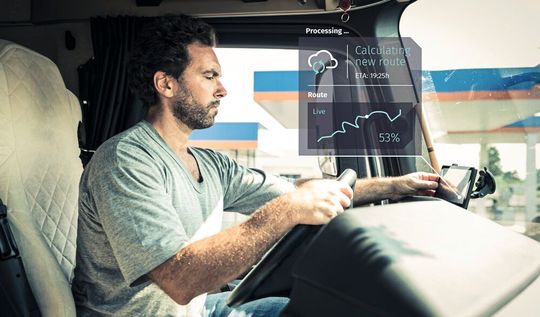 Mit Echtzeitdaten, beispielsweise zum Verkehr, lassen sich Routen schnell anpassen, um Liefervorgaben einzuhalten.(Bild:  Here)