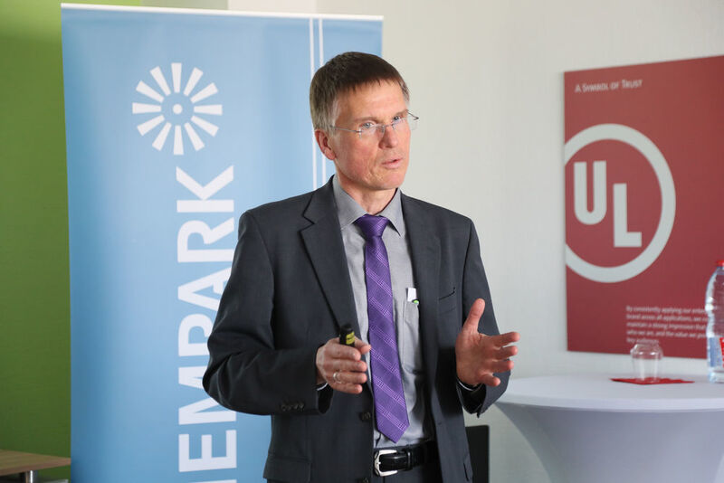Dr. Ernst Grigat ist Leiter der drei Chempark-Standorte Leverkusen, Dormagen und Krefeld-Uerdingen.
 (Currenta)