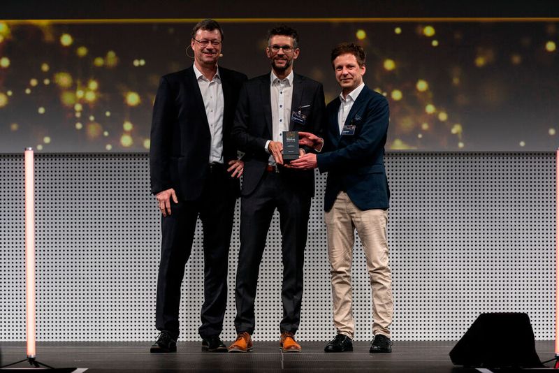 Hat die Pharmabranche den Wirkstoff für Innovationen? Mit dem Buffer Inline Conditioning System sichert sich Zeta den Sieg in der Kategorie Pharmatechnik. (Bild: VCG / Human)