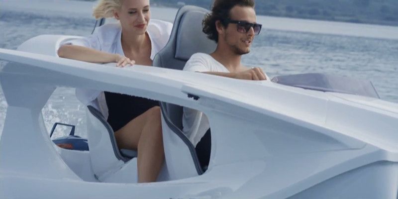 Zum Abheben – das elektrische Tragflächenboot Quadrofoil (Quadrofoil)