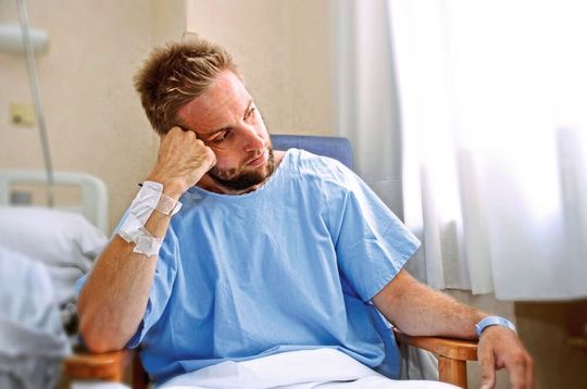 Das müssen Arbeitgeber beachten, wenn Mitarbeiter krankheitsbedingt länger ausfallen. (Bild:  Wordley Calvo Stock - stock.adobe.com)